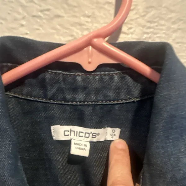 Chico's Denim Jumpsuit Sleeveless Collared Button Front Pockets Blue 0 small - Image 2