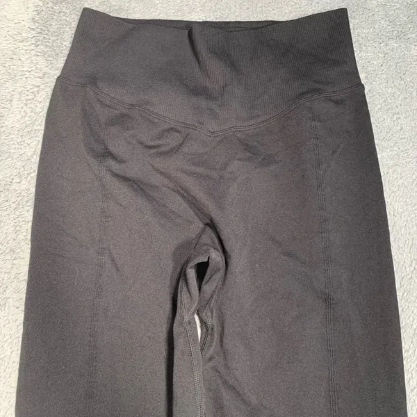 PINK Victoria's Secret Black Leggings medium/short - Image 2
