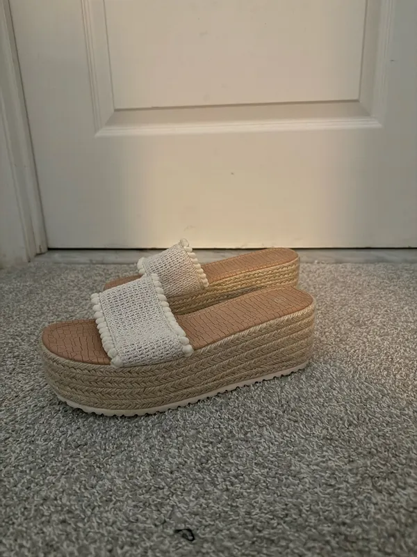 Wedge Slides White Size 7 - Image 3