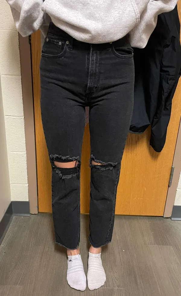 Jeans - Image 2