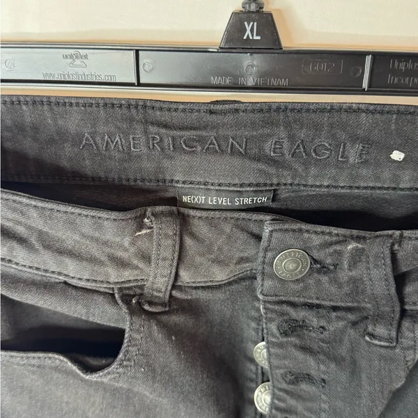 American Eagle Outfitters Black Distressed Jeans - Image 3
