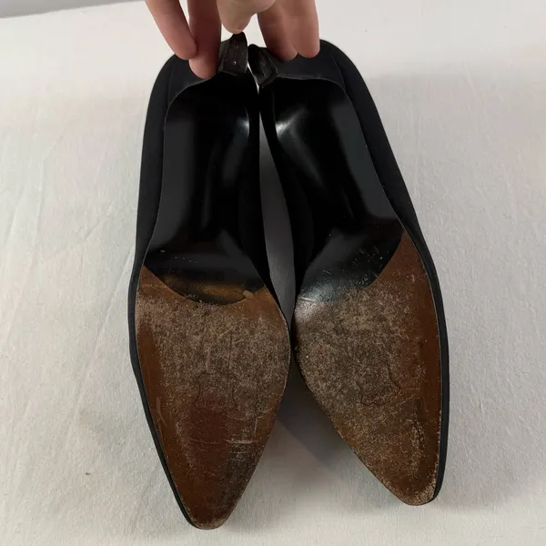 Vintage Stuart Weitzman Fabric Point Toe Pumps‎ in Black Size 10 - Image 6