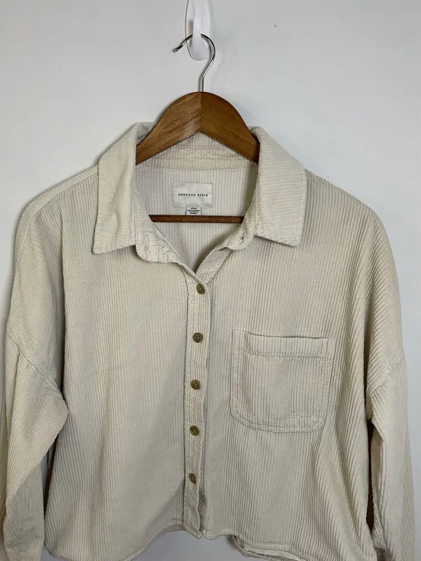 American Eagle Cropped Button Down Corduroy Jacket Size Small  - Image 2