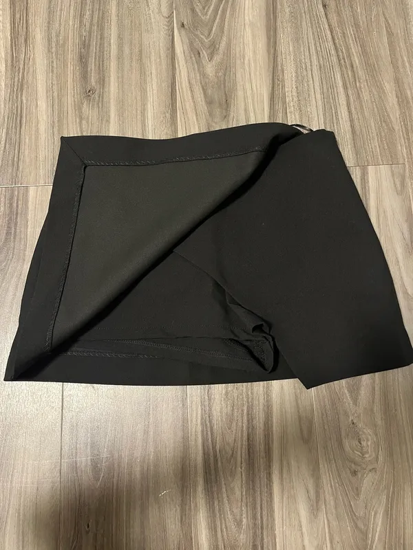 Zara Black Mini Skort - Image 3
