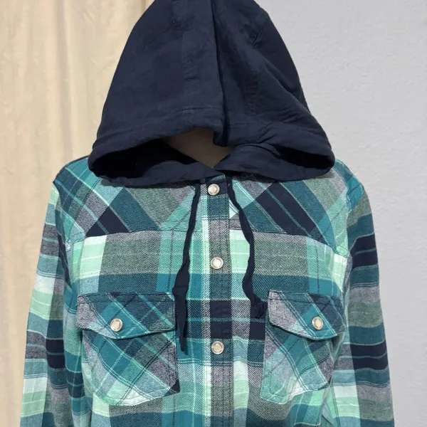 Legendary Whitetails Womens Green Plaid Hooded Flannel Shirt Large 6578 Shacket‎ - Image 3