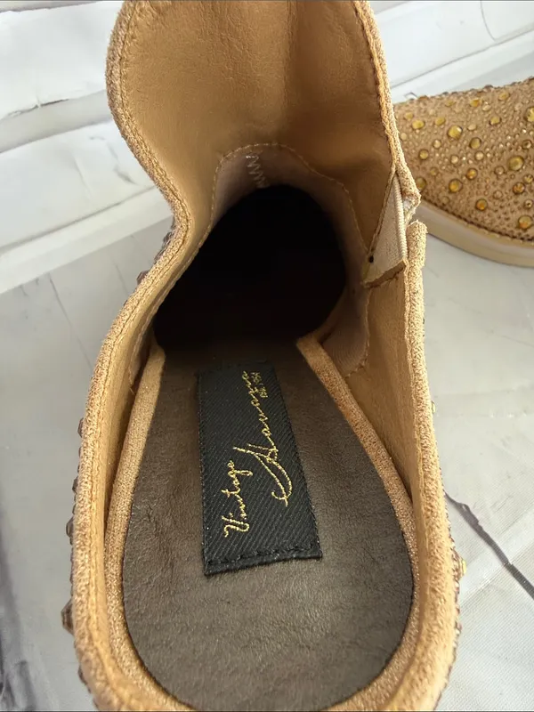 Vintage Havana Dante Gold Rhinestone Pointed Toe Low Heel Mule - NWOB - Image 7