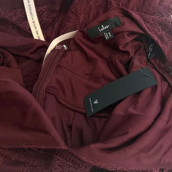 Lulus Marvelous Darling Burgundy Ruffled Tiered Maxi Dress size XS NWT - Image 3