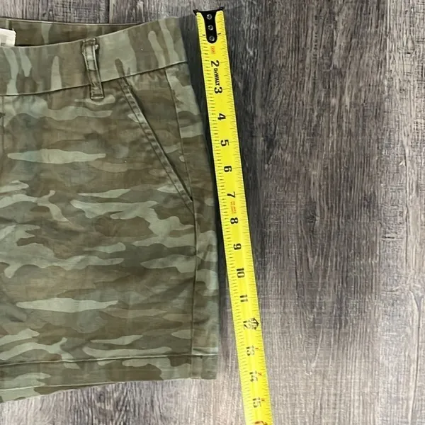 Caslon camouflage Camo cotton longer short w/ bottom hem zipper and clasp - 6 - Image 6