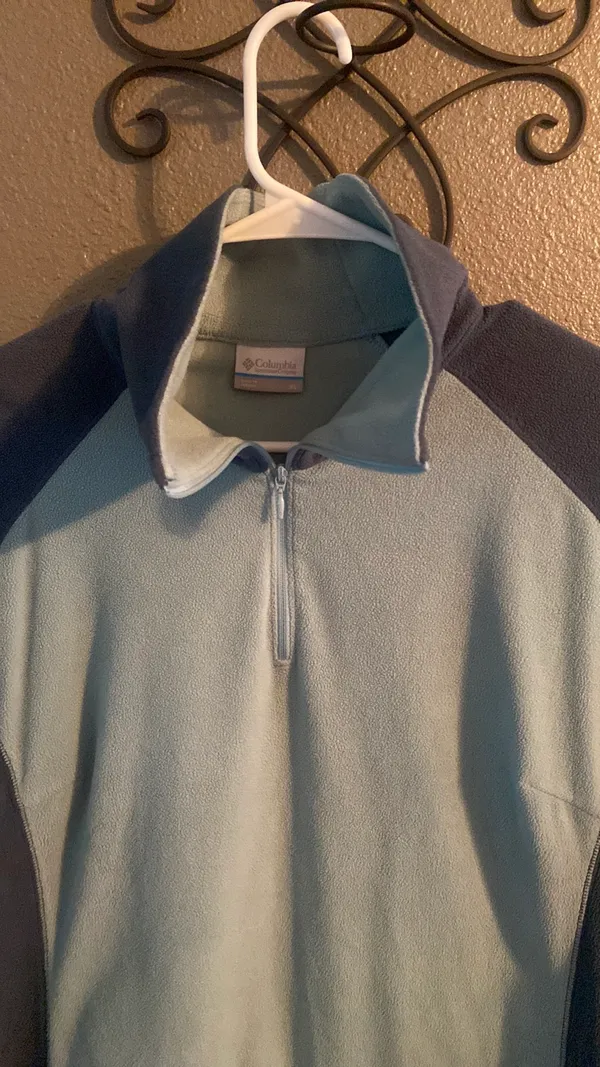 Columbia Women’s 1/4 zip fleece pullover - Image 2