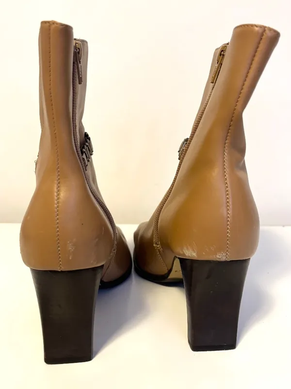 Markon Leather Square Toe Chain Strap Heel Ankle Booties Tan Womens Size 9.5 - Image 3