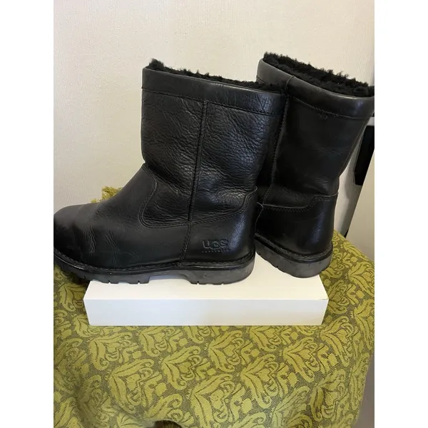 UGG Size 8US Women Shearling Black Boot 5144 - Image 4