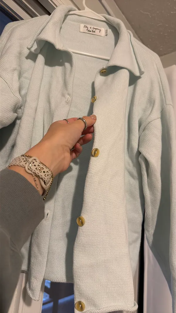 Baby blue long sleeve - Image 3