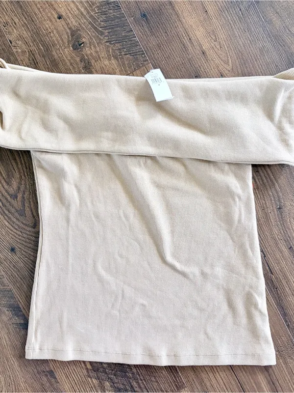 Banana Republic Off Shoulder Ribbed Top Beige NWT Medium - Image 8