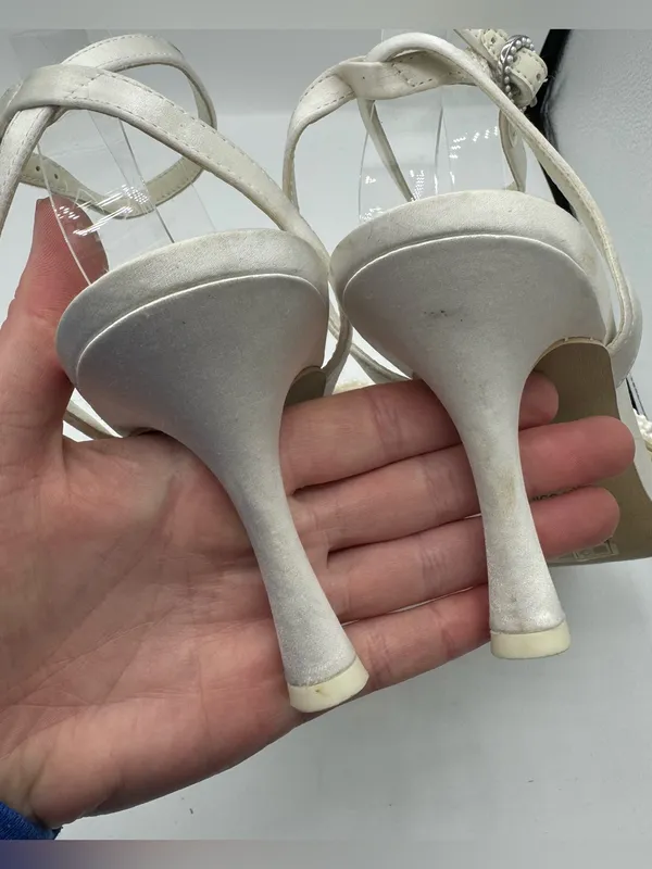 Dolce Vita‎ white Vanilla Faux Pearls Satin Lunete Heeled Sandals size 9 bridal - Image 4