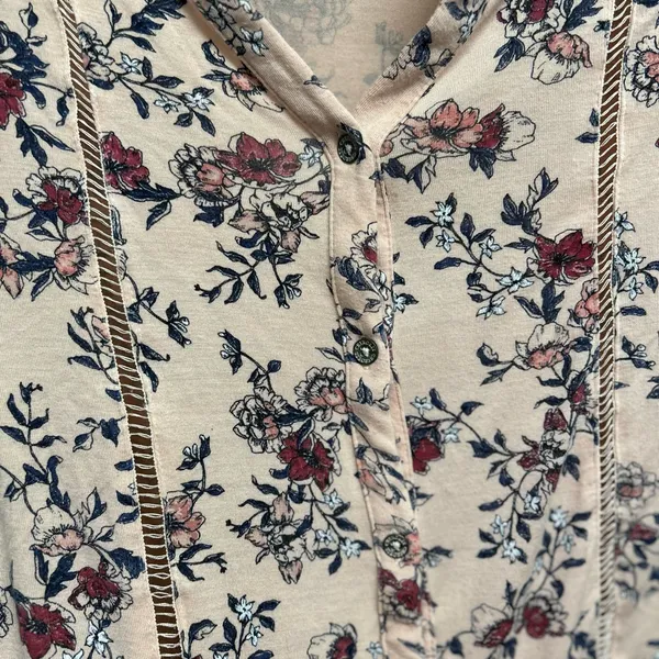 Floral Button - Image 3