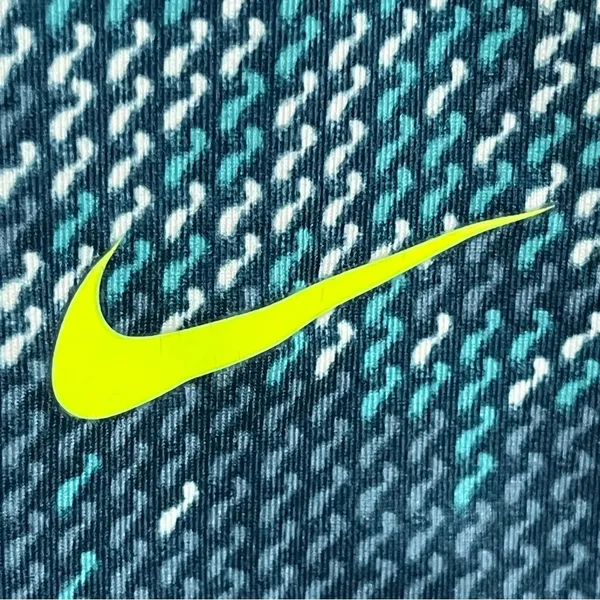 Nike Pro Women's‎ Size Medium Green Geometric Print Dri-Fit Leggings - Image 2