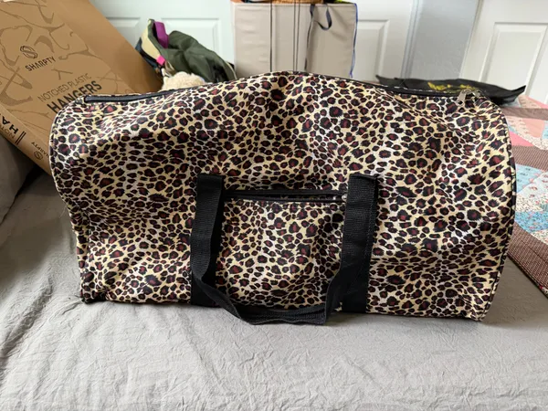 Leopard Print Travel Tote Bag - Black & Tan - Image 2