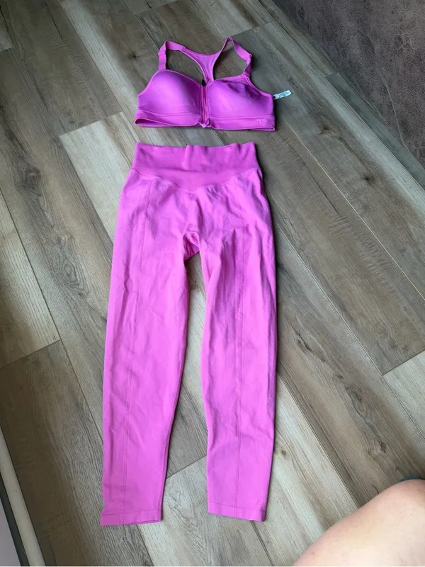 VSX Victoria’s Secret Ribbed Sports Bra & Leggings Set Medium Pink - Image 2