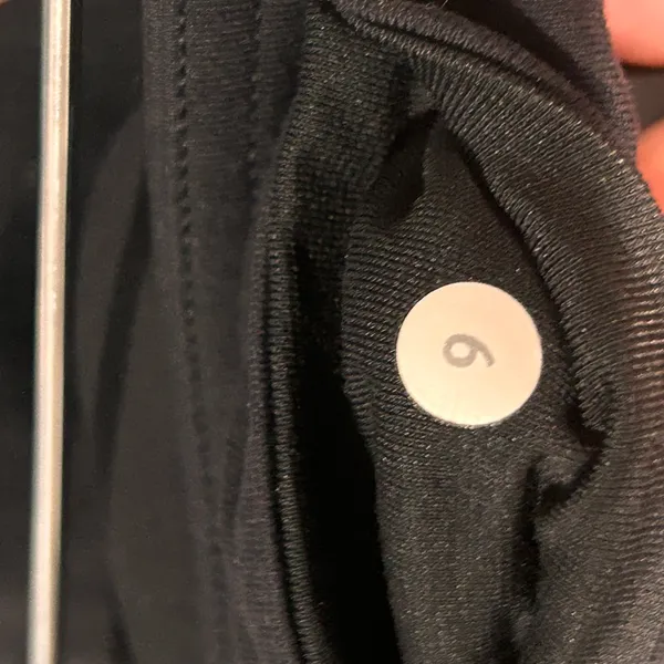 Lululemon Wunder Under leggings 28” inseam size 6 thick leggings see description - Image 3