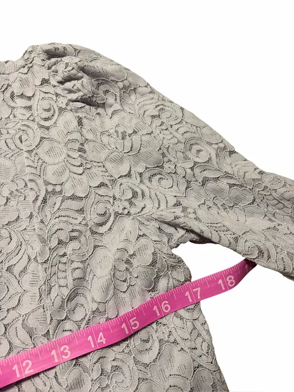 By Anthropologie Lace Button-Front Top Lavender Size Medium - Image 9