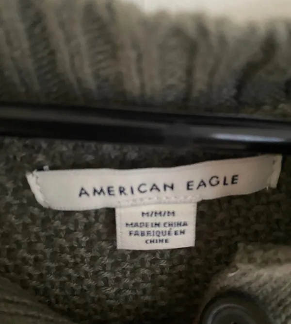 American Eagle Green Sweater - Image 2