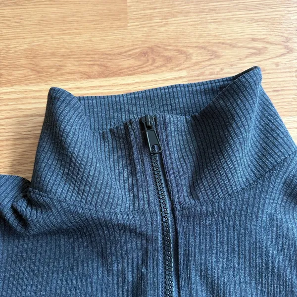 Halara OneForm Seamless Flow Zipper Long Sleeve Yoga Warming Jacket - Image 5