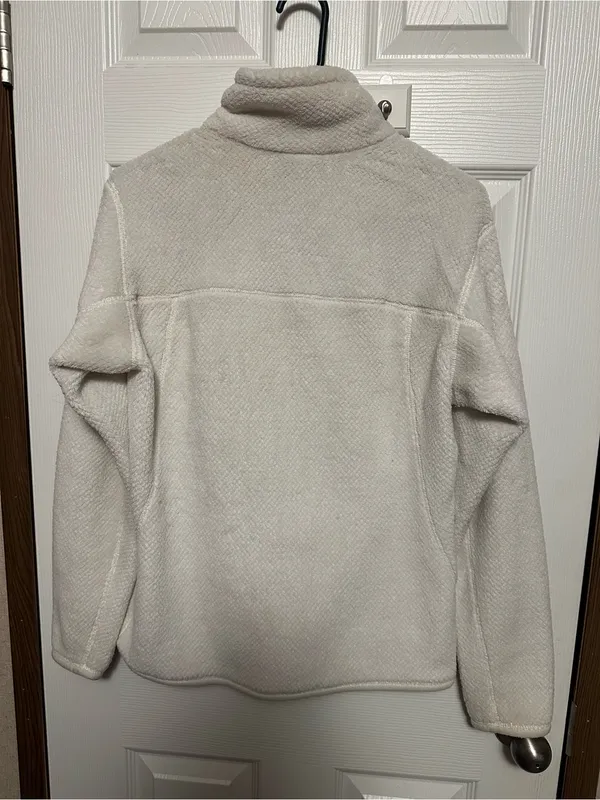 Patagonia Cream Teddy Fleece Pullover with Tan Chest Trim - Image 6