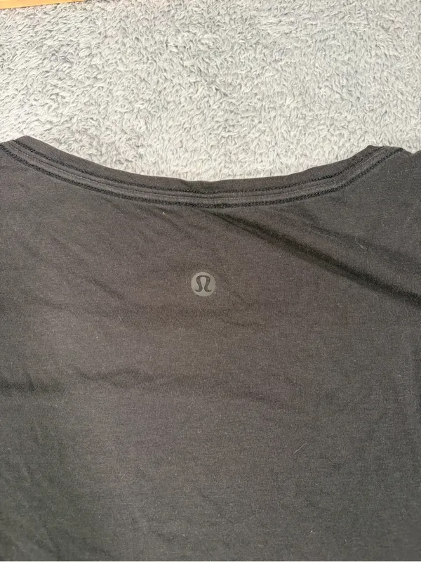 Lululemon black Women's Crewneck T-Shirt - Image 7