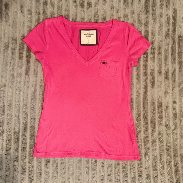 Abercrombie & Fitch‎ Y2K Womens Pink V-Neck Short Sleeve Pocket T-Shirt Size M - Image 2