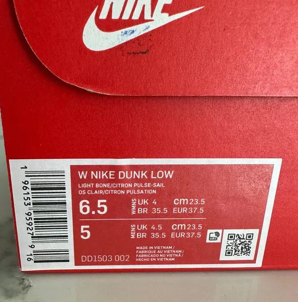 Nike Women’s Dunk Low Sneakers - Image 6