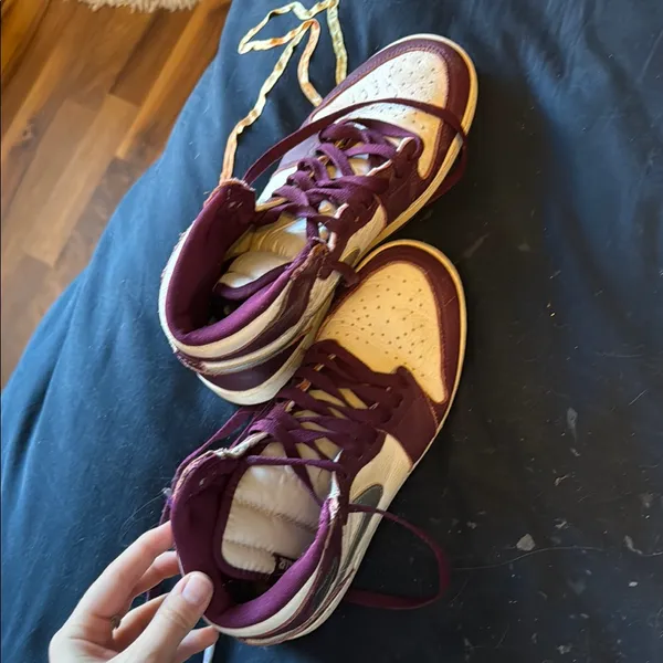 Nike High-Top Sneakers in Burgundy and Cream - Image 2