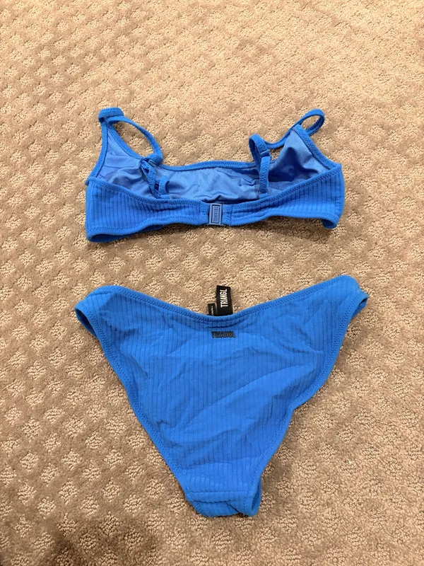 Triangl Bikini Blue Set - Image 2