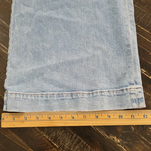 American Eagle Super High Rise Light Wash Cargo Baggy Wide Leg Jeans Womens 14 - Image 8