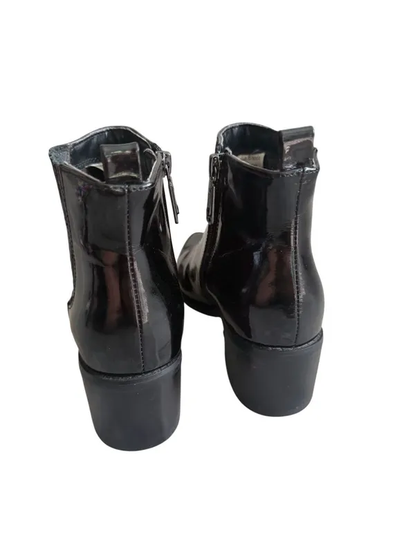 BLONDO Waterproof Black Patent Rain Boots Size 6 - Image 5