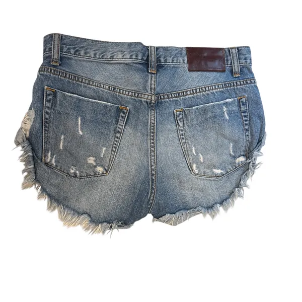 • One Teaspoon • Women’s WORN OUT daisy duke cut denim distressed shorts. - Image 3