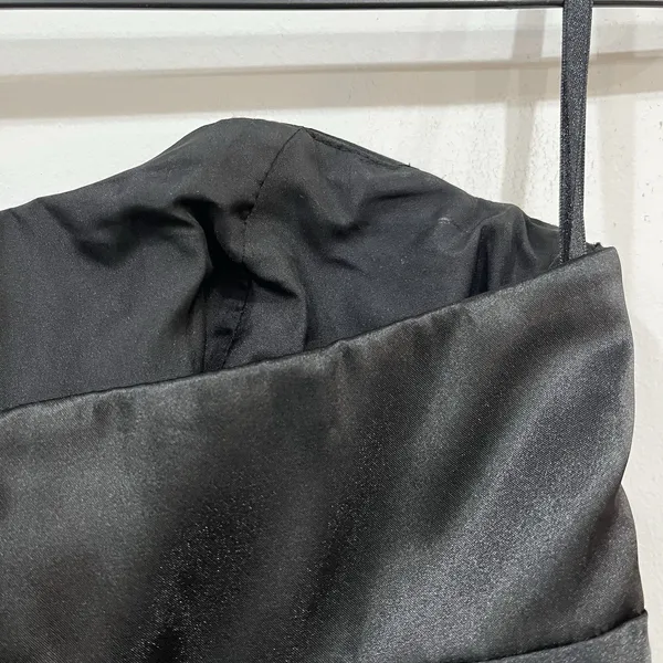 David’s Bridal Formal Bridesmaid Strapless Black Satin Dress Size 4 Pockets - Image 7
