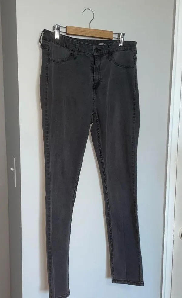 𝅺GRAY Skinny Jeans Size 30 - Image 8