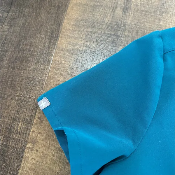 Figs Pacific Blue Casma Three-Pocket Scrub Top Size Small - Image 4