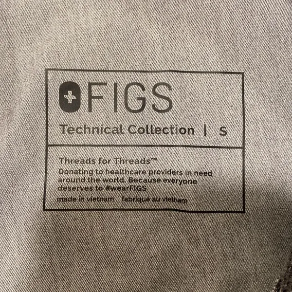 Figs scrub pants size small - Image 5
