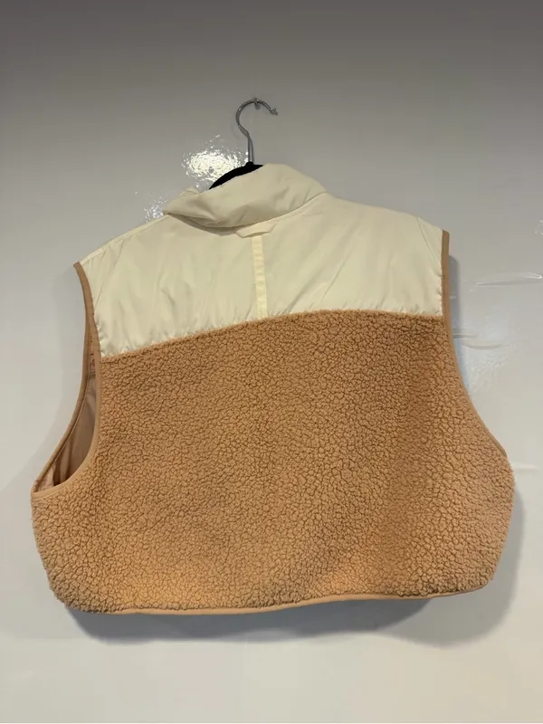 Cream and Camel Sherpa‎ Old Navy Zip Front Vest - Image 3