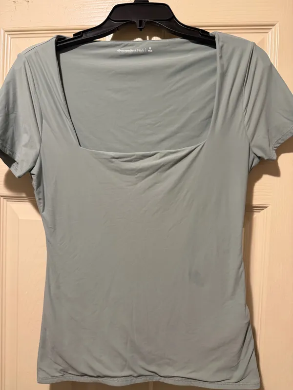 Abercrombie Top Green Square Neck - Image 3