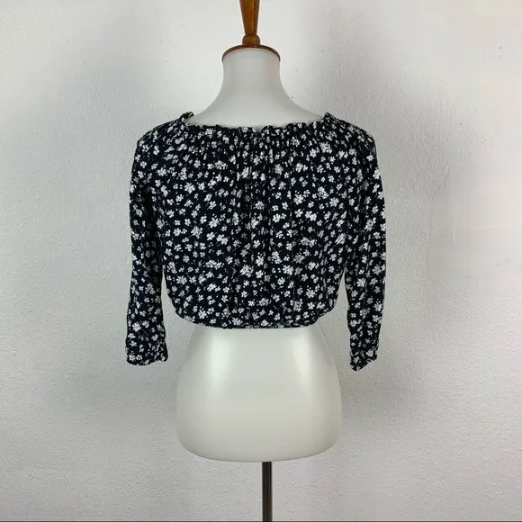 Brandy Melville 3/4 Sleeve Crop Top Off Shoulder Y2K Trendy Soft‎ Girl Aesthetic - Image 4