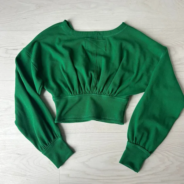 We the Free Kelly Green Cropped Wrap Top V-Neck Longsleeve Blouse Size XS - Image 5