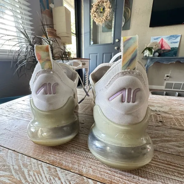 🦄RARE Nike Air Max 270👟 ~8.5 - Image 12