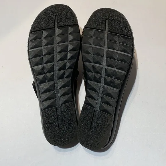 M G Slide Sandals with Rhinestones. Size 8 1/2. - Image 7