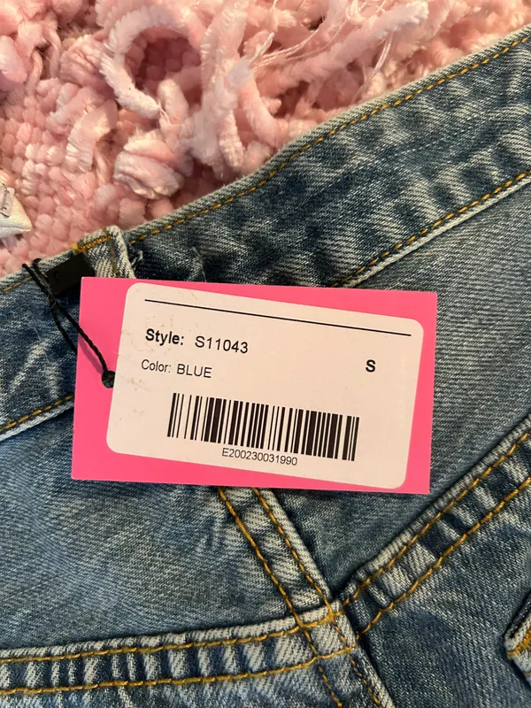 Edikted blue jean shorts - Image 3