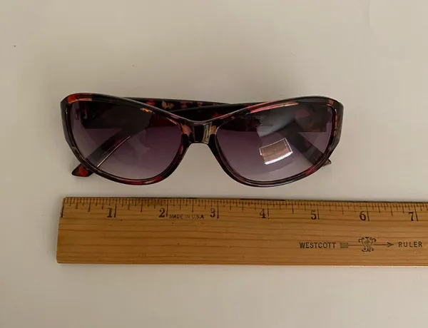 Women’s Sunglasses - Image 7