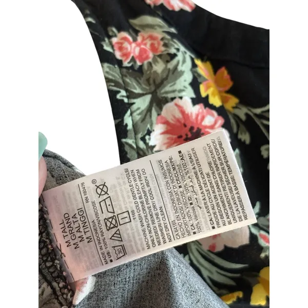 Old Navy Sleeveless Floral V-Neck Tank Top Black Pink Yellow Green M Tall - Image 6