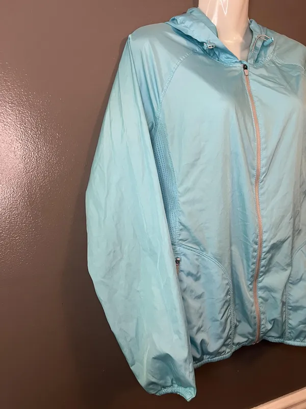 Danskin Now Jacket Womens Medium Blue Fish Hooded Lightweight Windbreaker Mesh - Image 2