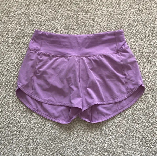 LULULEMON Speed Up Medium Rise Shorts 4” Size 4 Jubilee Purple EUC - Image 4